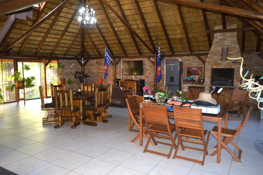 6 Bedroom Property for Sale in Doringkruin North West